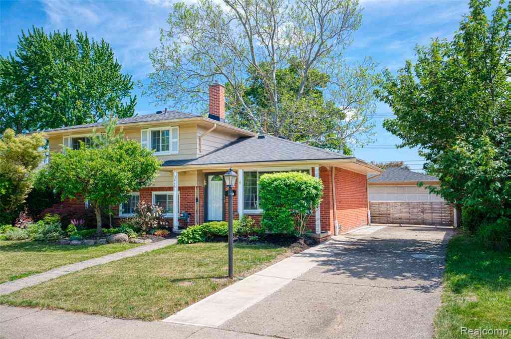 Homes For Sale - 38451 Richland Street <br/> Livonia, MI 48150