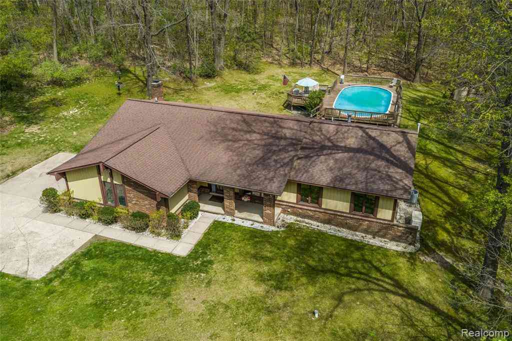 Homes For Sale - 9730 Gibbs Road <br/> Clarkston, MI 48348