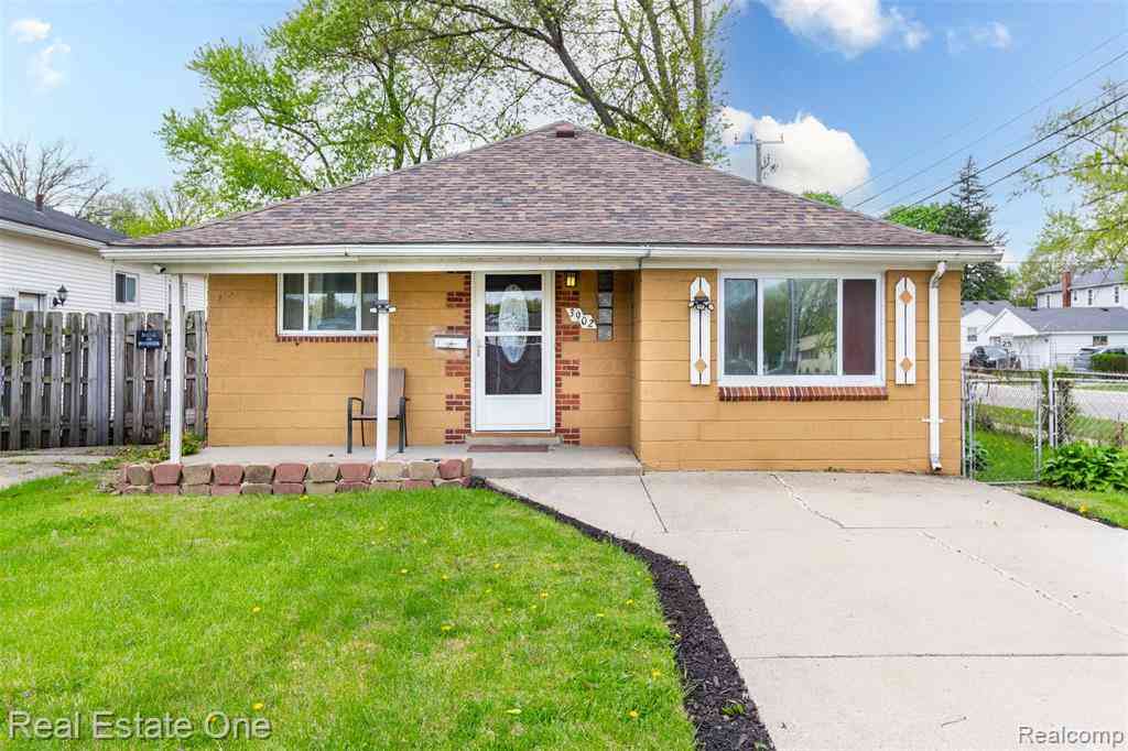 Homes For Sale - 3902 Ziegler Street <br/> Dearborn Heights, MI 48125