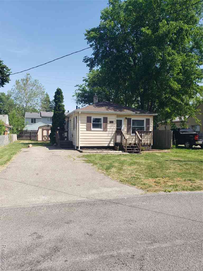 Homes For Sale - 2157 Webber Avenue <br/> Genesee County, Burton, MI 48529