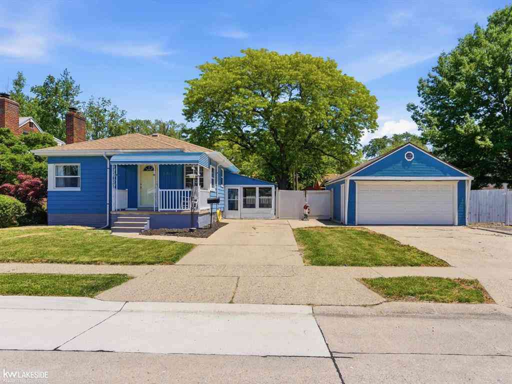 Homes For Sale - 21916 Firwood Avenue <br/> Eastpointe, MI 48021