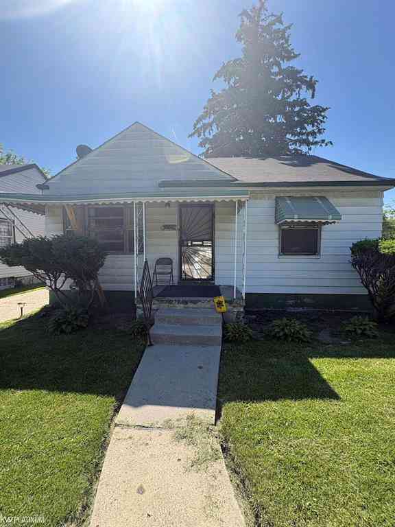 Homes For Sale - 19671 Hoover Street <br/> Detroit, MI 48205