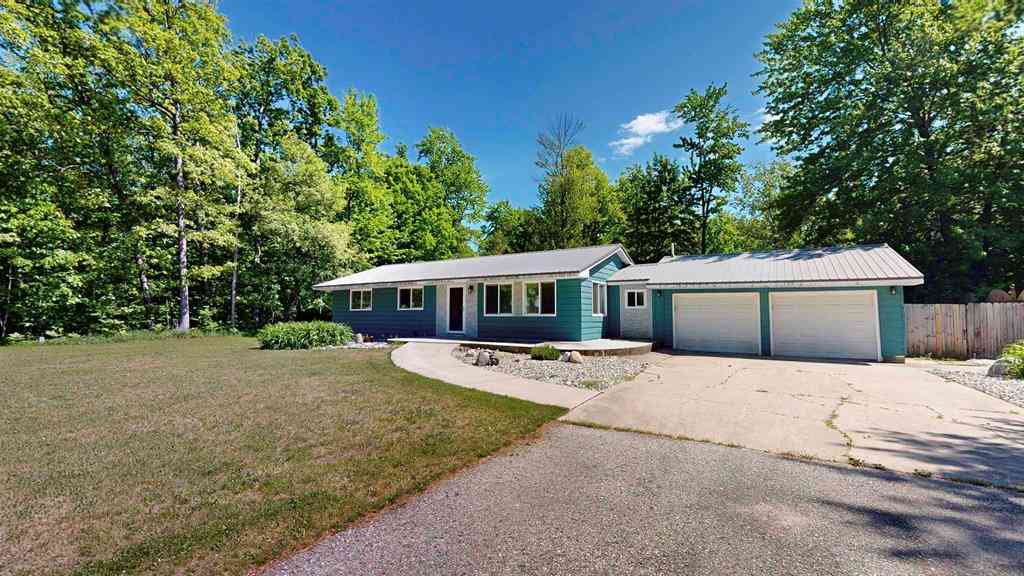 Homes For Sale - 3042 Bischoff Road <br/> Harrison, MI 48625