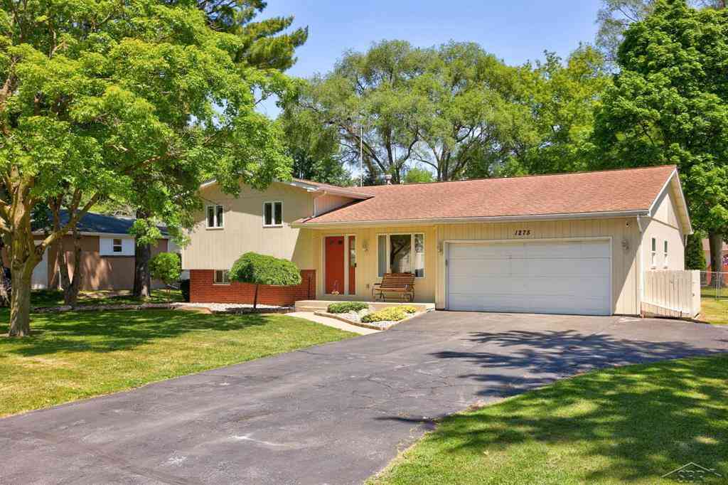 Homes For Sale - 1275 Pius Street <br/> Saginaw, MI 48638
