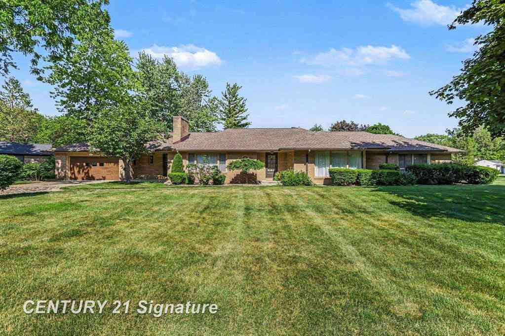 Homes For Sale - 57 E Hannum Boulevard <br/> Saginaw, MI 48602