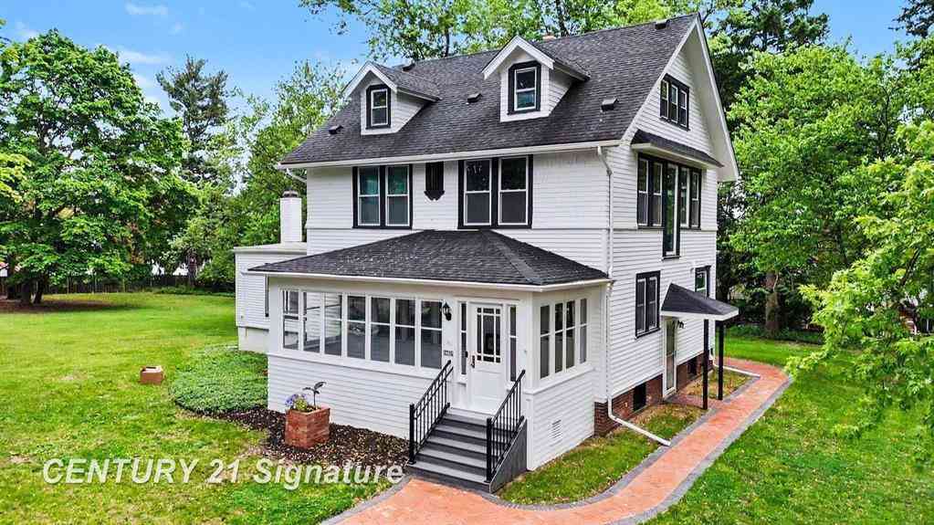 Homes For Sale - 24025 Drake Road <br/> Farmington, MI 48335