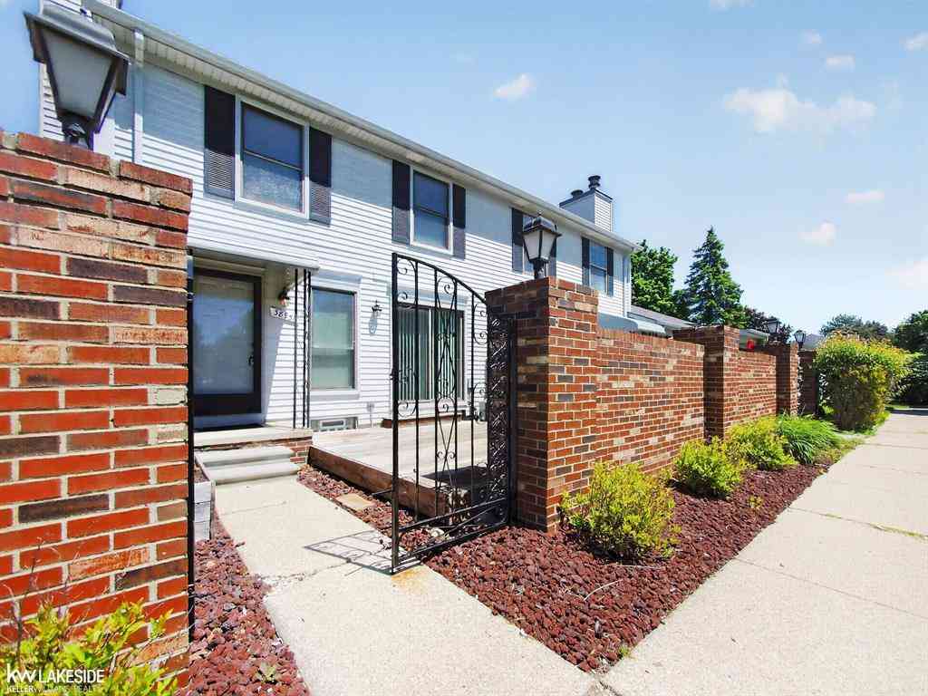 Condo For Sale - 38951 E Golfview Drive <br/> Clinton Township, MI 48038