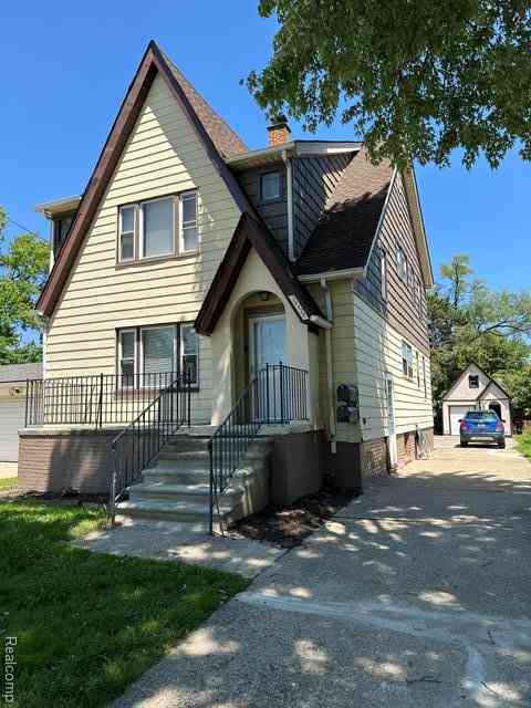 Homes For Rent - 24320 Flower Ave  <br/> Eastpointe, MI 48021