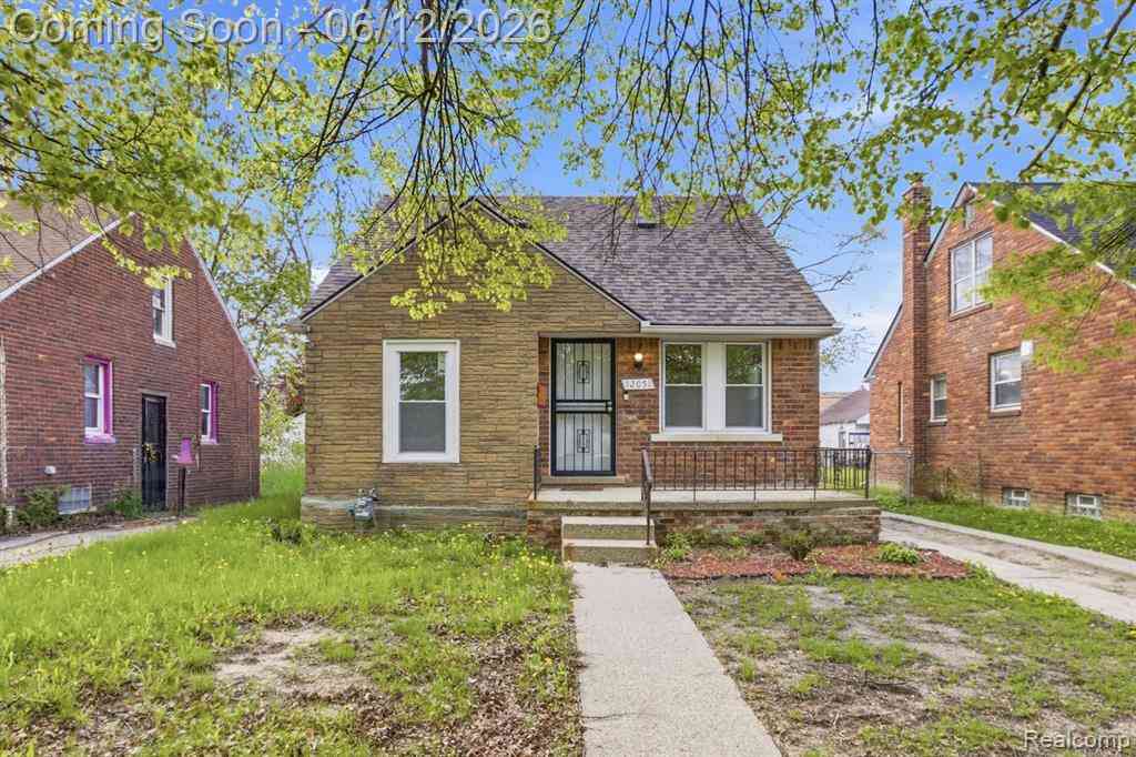 Homes For Rent - 12051 Wayburn Street <br/> Detroit, MI 48224