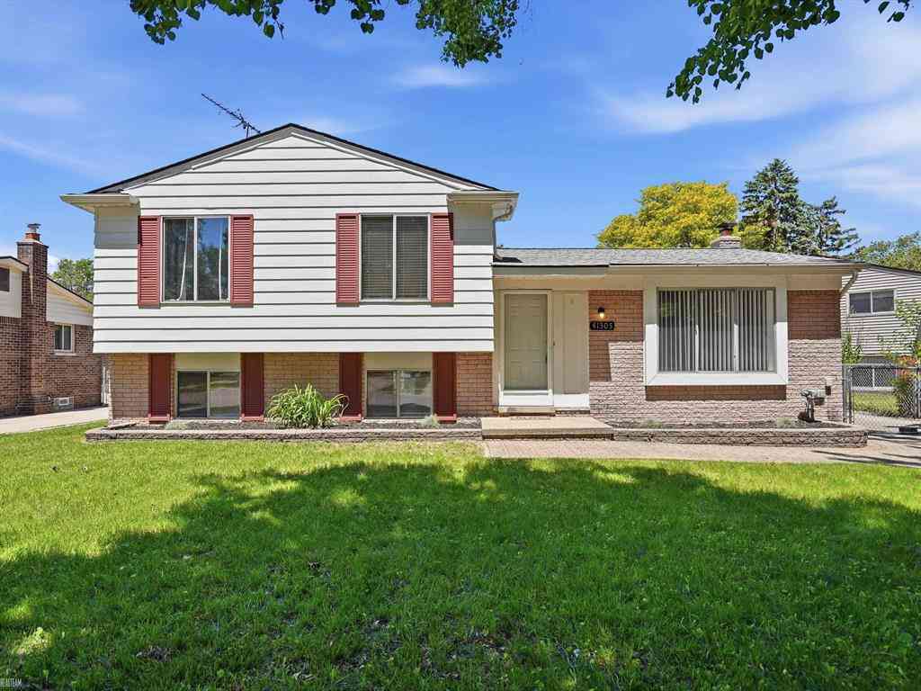 Homes For Sale - 41305 N Central Drive <br/> Sterling Heights, MI 48313