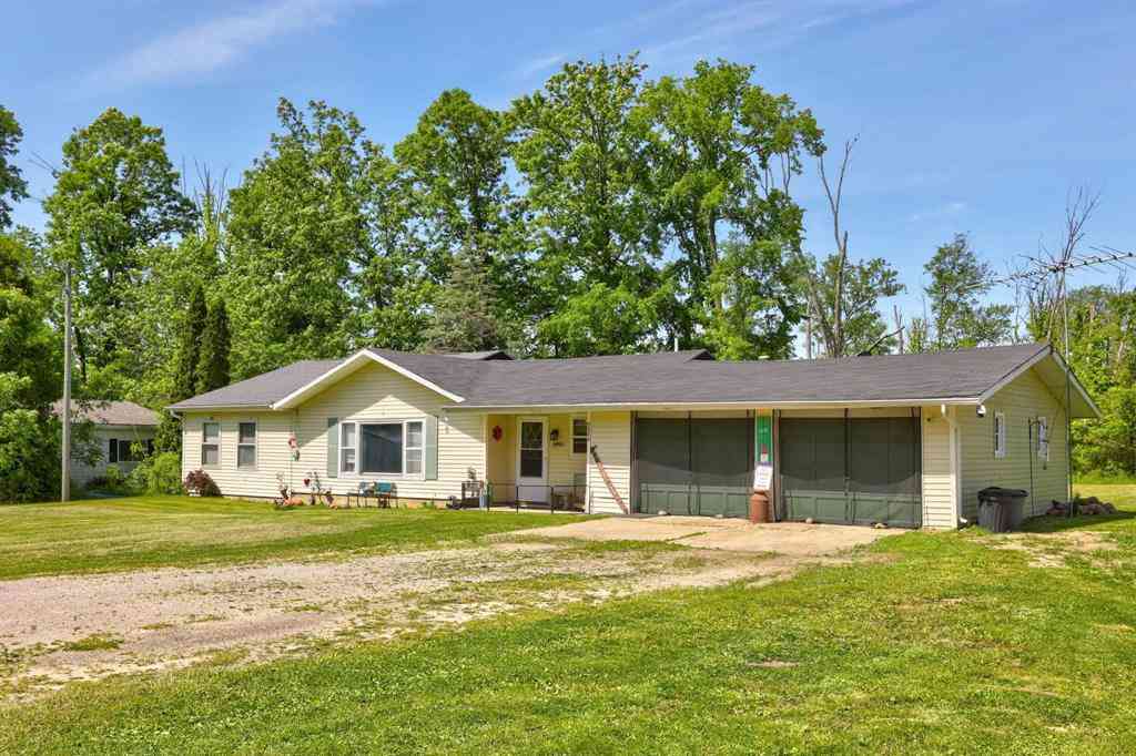 Homes For Sale - 2080 S Sheridan Road <br/> Tuscola County, Caro, MI 48723