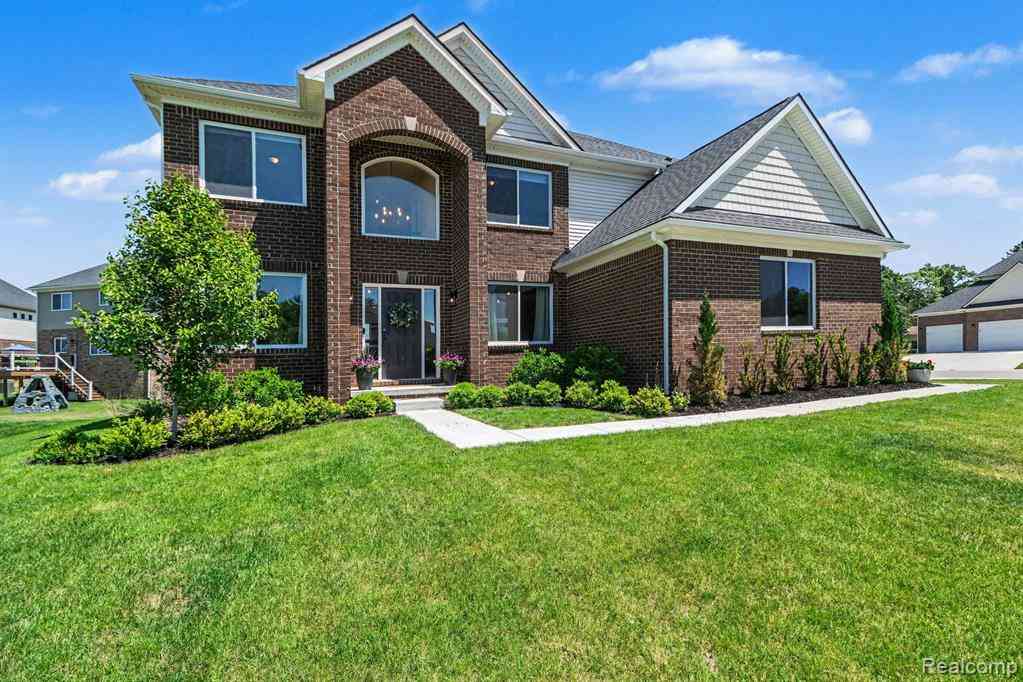 Homes For Sale - 5531 Morgan Lake Drive <br/> Clarkston, MI 48348