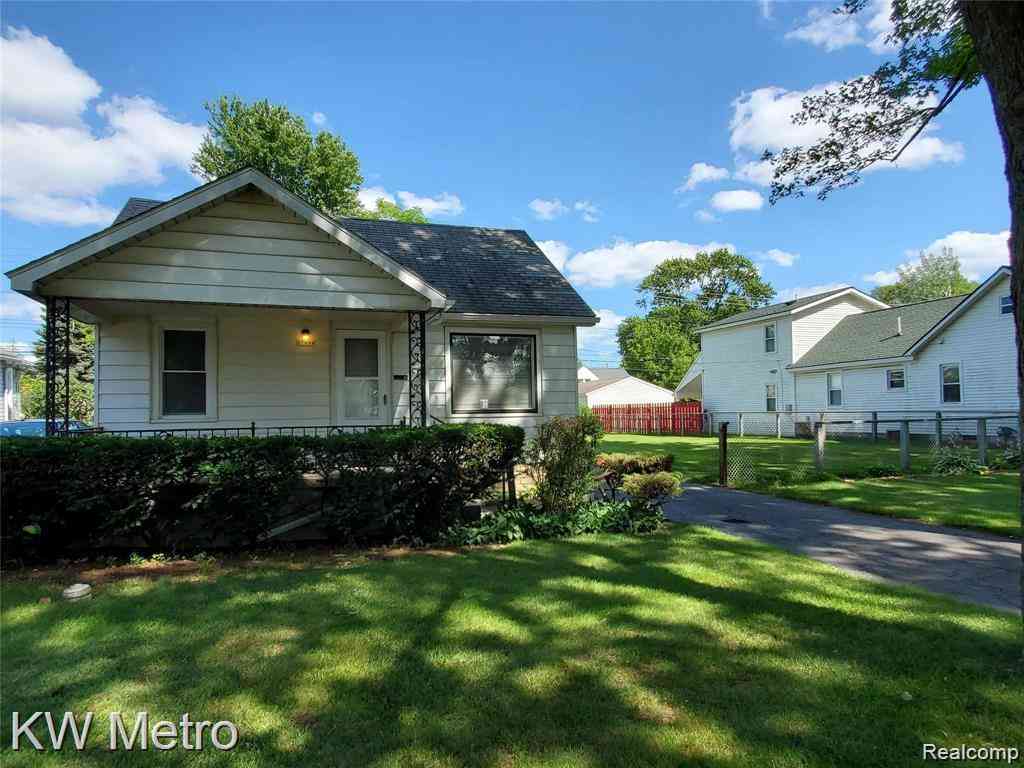 Homes For Rent - 27096 Hampden Street <br/> Madison Heights, MI 48071