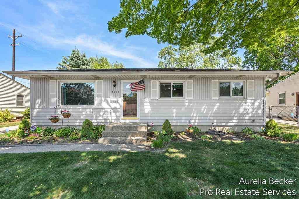 Homes For Sale - 3414 Perry Avenue Sw SW<br/> Wyoming, MI 49519
