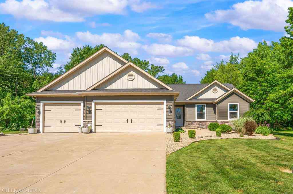 Homes For Sale - 11832 Baldwin Road <br/> Berrien County, Bridgman, MI 49106