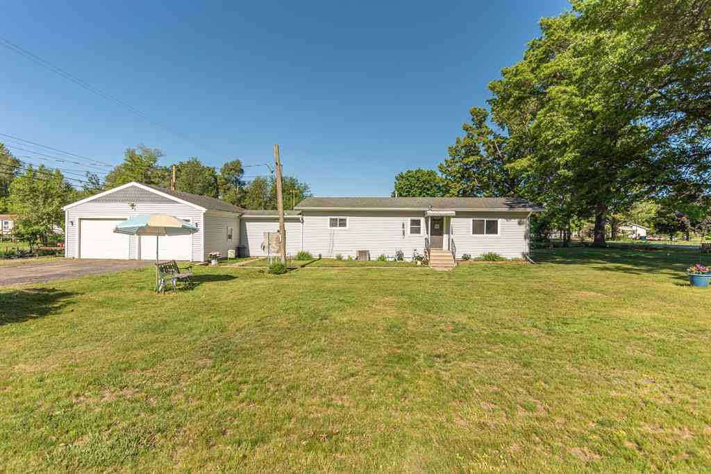 Homes For Sale - 9437 Cady Road <br/> Jackson, MI 49201