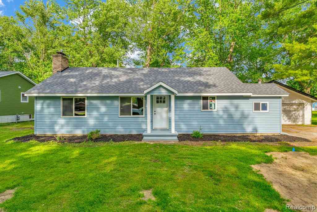 Homes For Sale - 34 Pack Street <br/> Sanilac County, Croswell, MI 48422