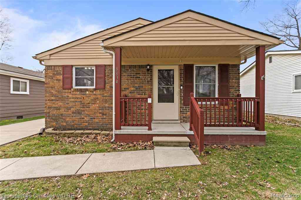 Homes For Sale - 8834 Janis Street <br/> Shelby Twp, MI 48317