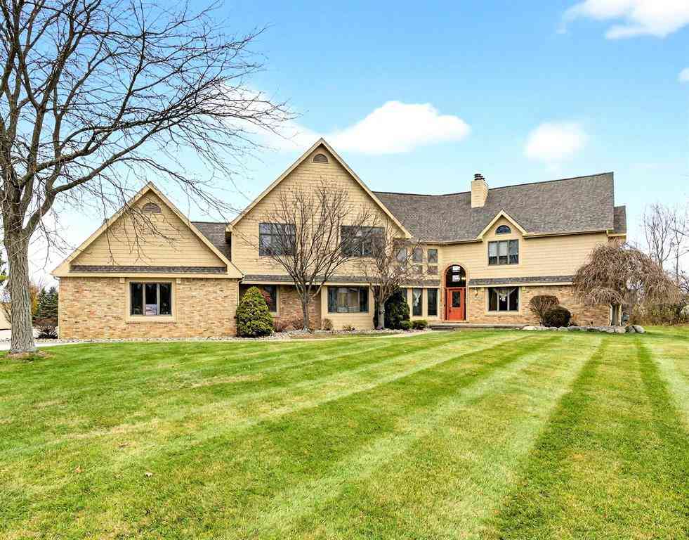 Homes For Rent - 2366 Lost Creek Court <br/> Flushing, MI 48433