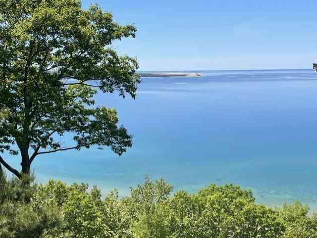 Condo For Sale - 2C Pinnacle Place <br/> Glen Arbor, MI 49636