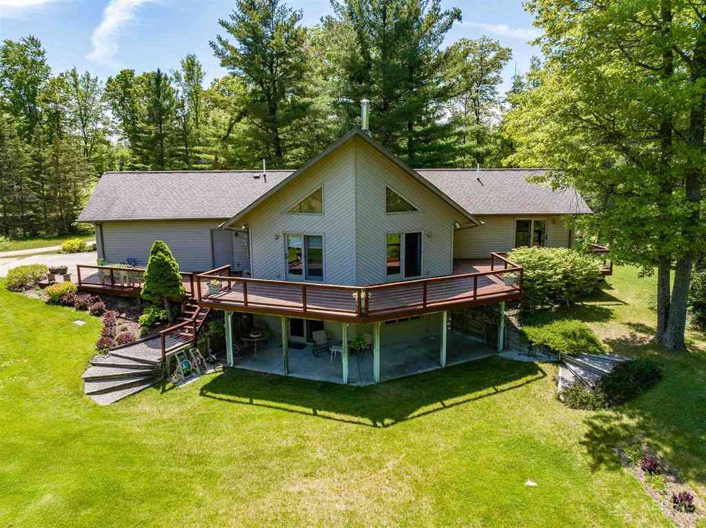 Homes For Sale - 2022 N Clear Lake Road <br/> Ogemaw County, West Branch, MI 48661