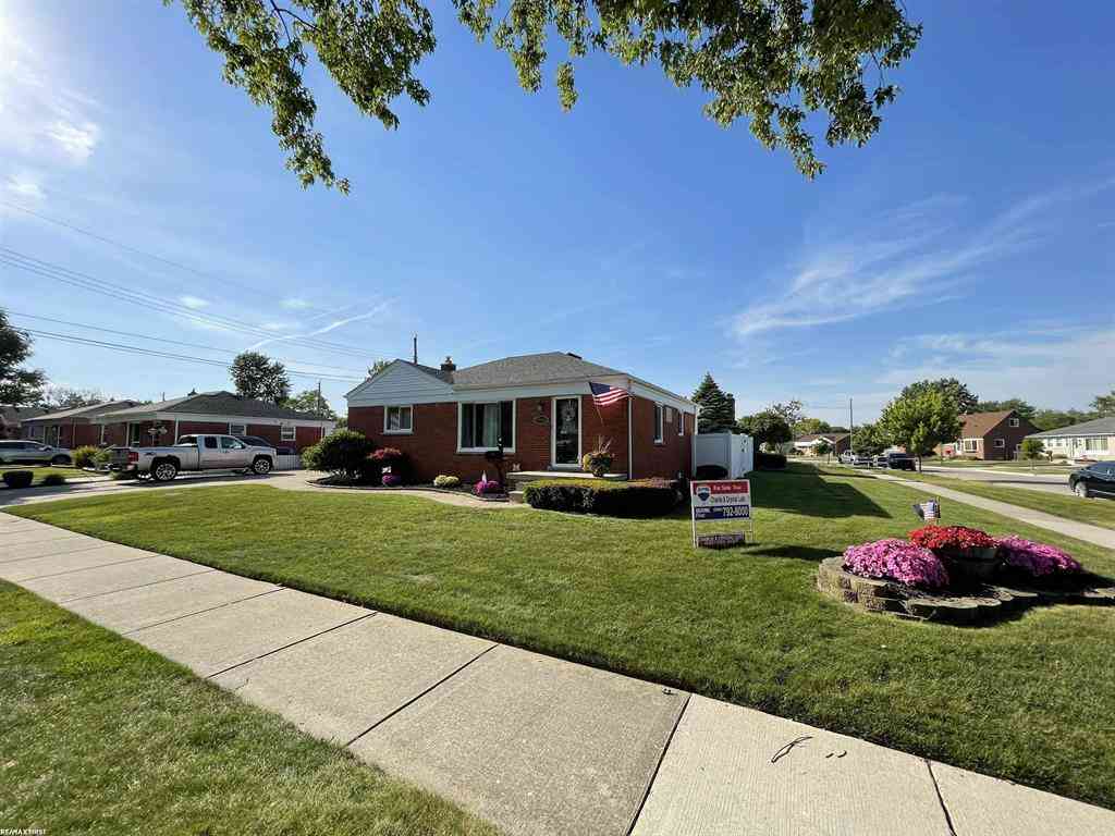 Homes For Sale - 22225 Love Street <br/> Saint Clair Shores, MI 48082