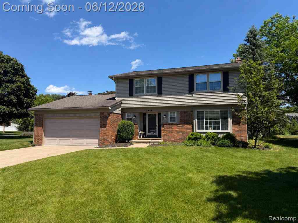 Homes For Sale - 2466 Armstrong Court <br/> Lake Orion, MI 48360