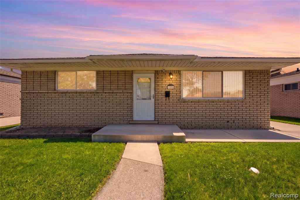 Homes For Sale - 25060 Koontz Street <br/> Macomb County, Roseville, MI 48066