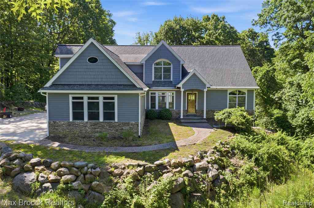 Homes For Sale - 11910 Scott Road <br/> Oakland County, Davisburg, MI 48350