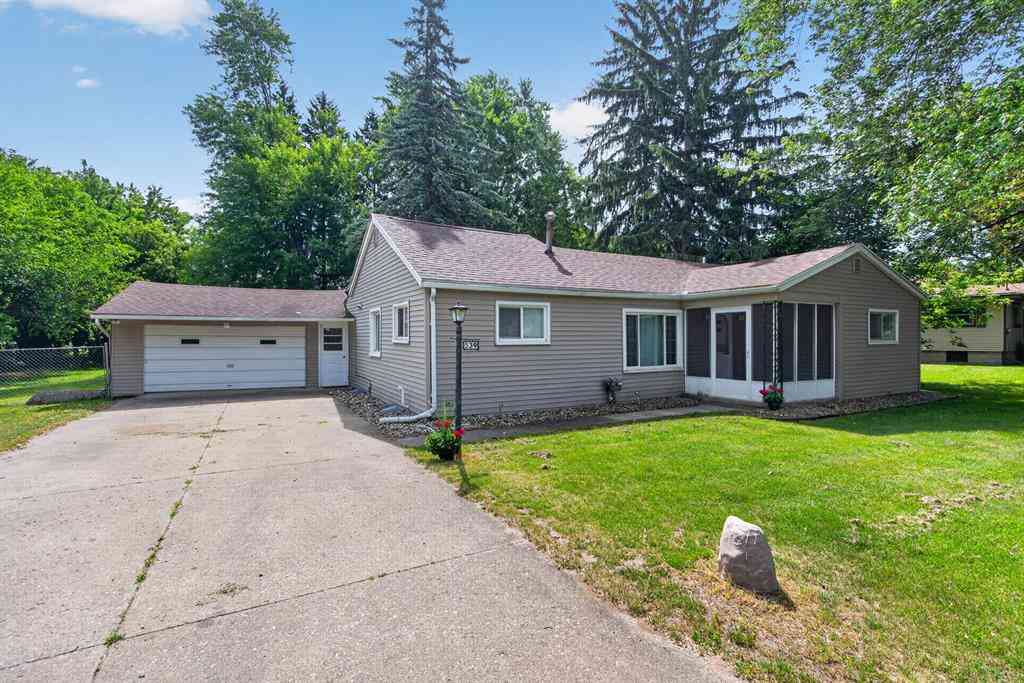 Homes For Sale - 539 Jacqueline Street <br/> Jackson, MI 49202