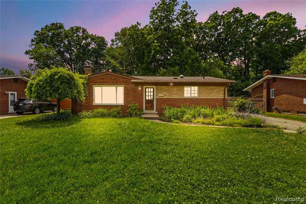 Homes For Sale - 22159 W Brandon Street <br/> Farmington, MI 48336