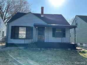 Homes For Sale - 18776 Kingsville Street <br/> Wayne County, Harper Woods, MI 48225