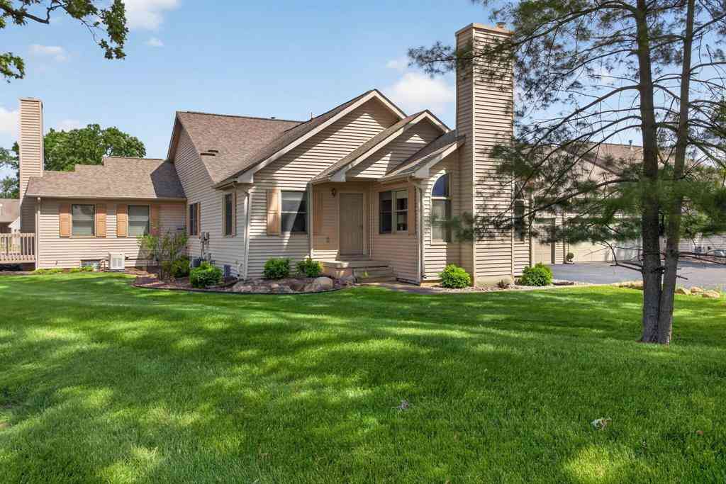 Condo For Sale - 4297 Fairway Lane <br/> Jackson, MI 49201