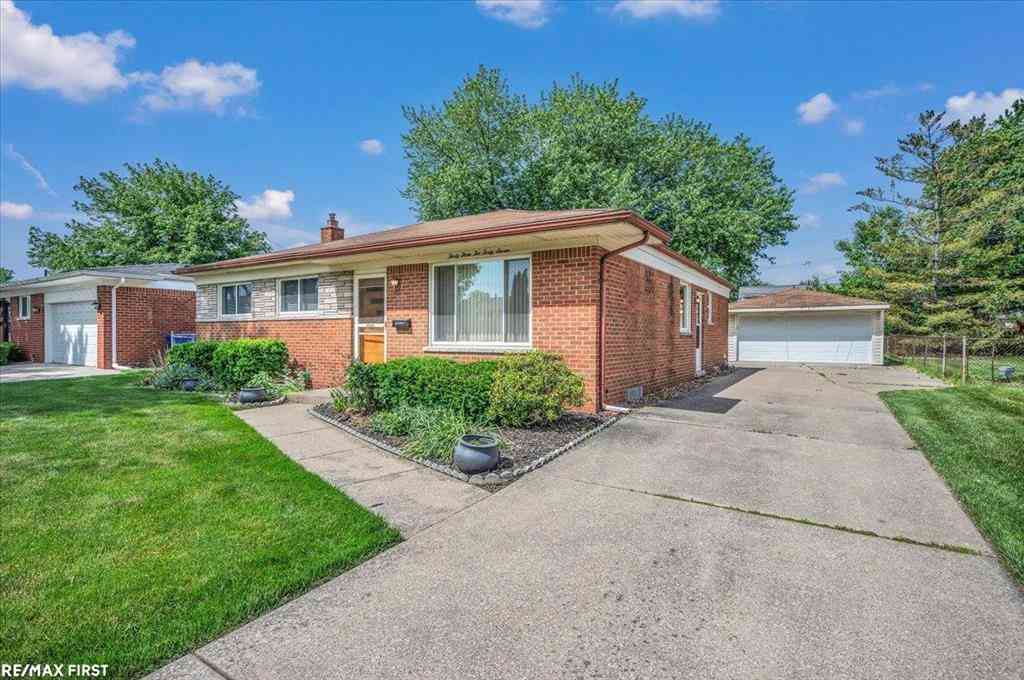 Homes For Sale - 33247 Regal Drive <br/> Fraser, MI 48026