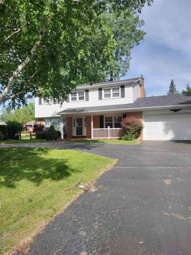 Homes For Sale - 3209 Lakeside Drive <br/> Utica, MI 48316