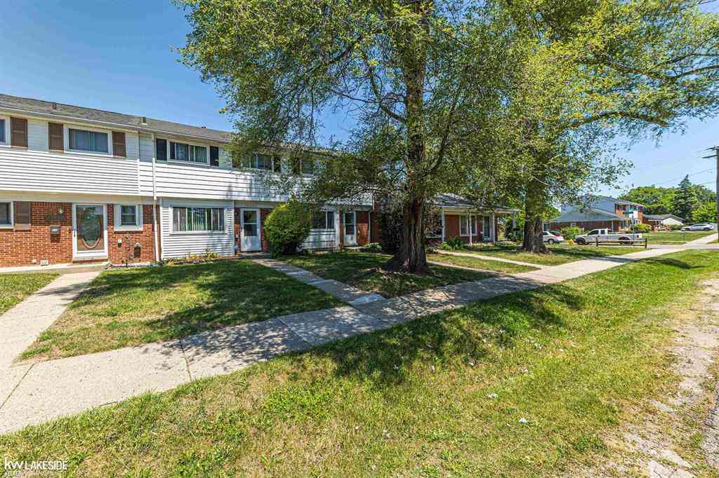 Condo For Rent - 20235 Abrahm Street <br/> Clinton Township, MI 48035