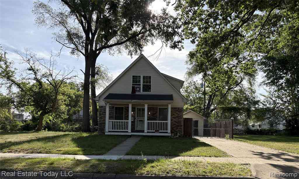 Homes For Sale - 21056 Woodside Avenue <br/> Oakland County, Ferndale, MI 48220