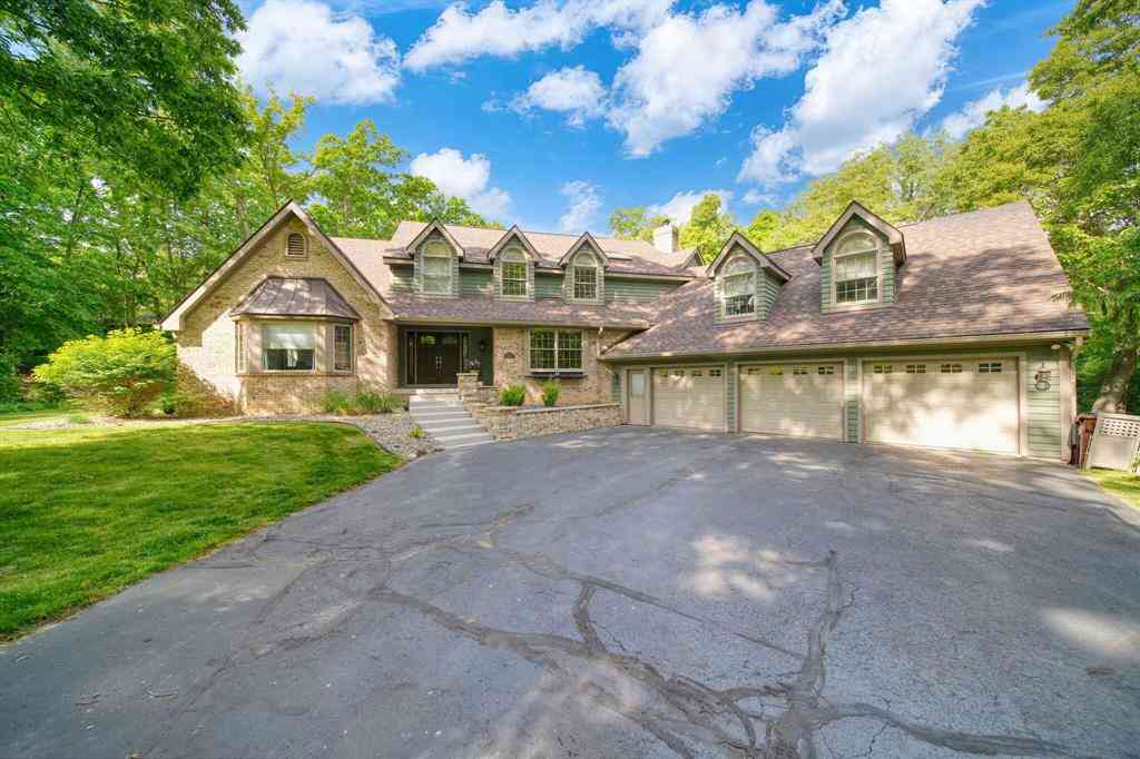 Homes For Sale - 5030 Stone Oak Drive <br/> Jackson, MI 49201