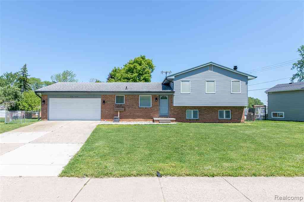 Homes For Sale - 32704 Ann Arbor Trail <br/> Westland, MI 48185