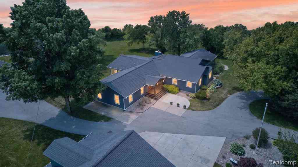 Homes For Sale - 9353 Hill Road <br/> Genesee County, Swartz Creek, MI 48473