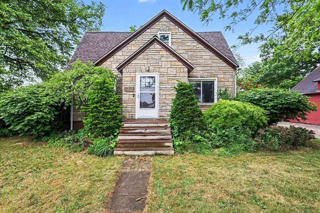 Homes For Sale - 3374 Winter Street <br/> Saginaw, MI 48604