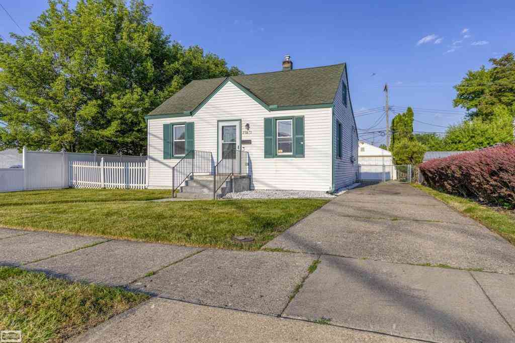 Homes For Sale - 28631 Galloway Street <br/> Macomb County, Roseville, MI 48066
