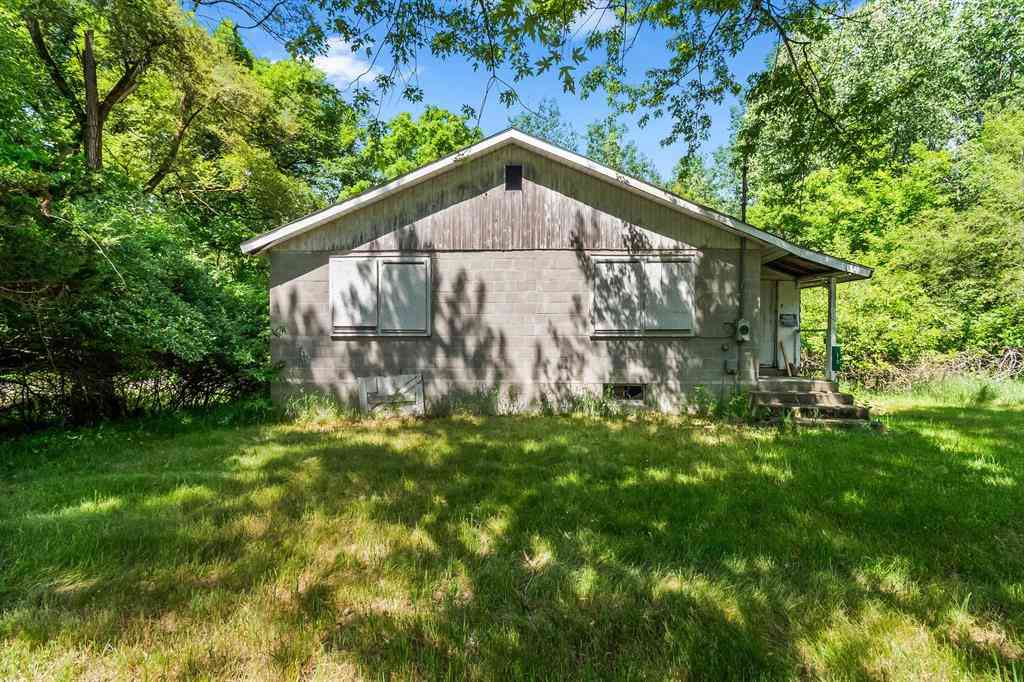 Homes For Sale - 10 S Wolcott Street <br/> Hillsdale, MI 49242
