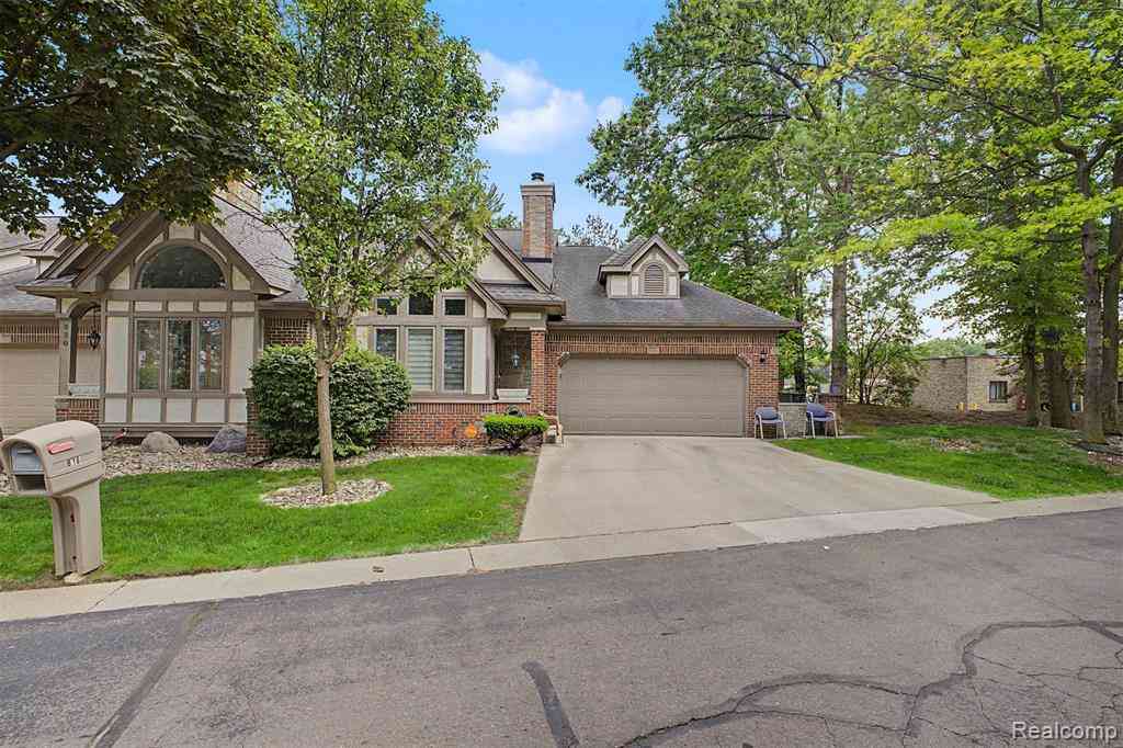 Condo For Sale - 816 N Beech Daly Road <br/> Dearborn Heights, MI 48127
