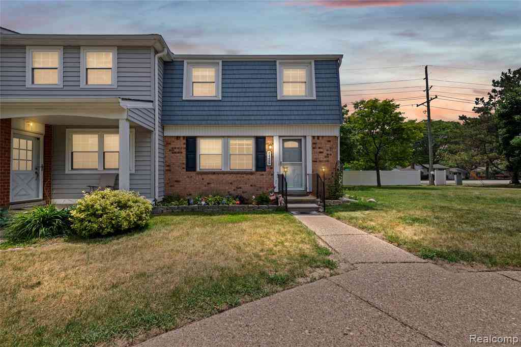 Condo For Sale - 24429 Olde Orchard Street <br/> Novi, MI 48375