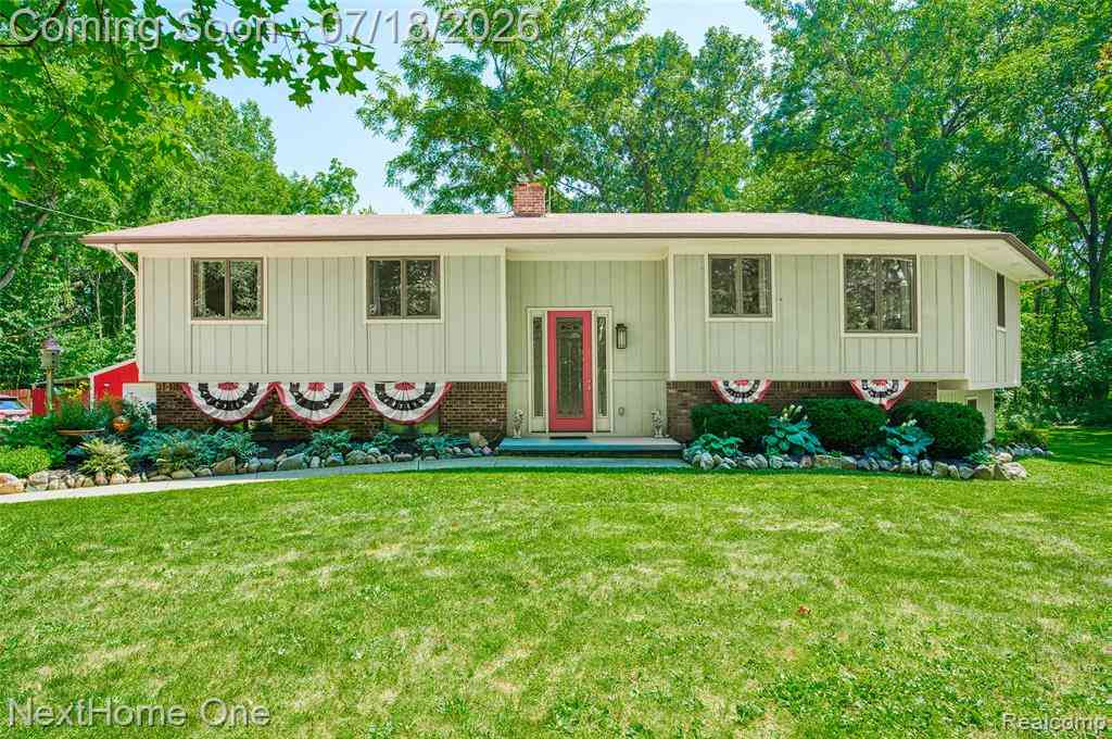 Homes For Sale - 4423 Mason Road <br/> Livingston County, Howell, MI 48843