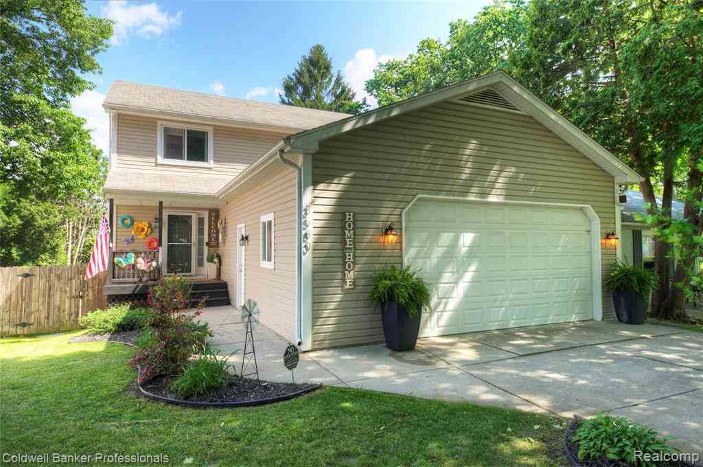 Homes For Sale - 3580 Overton Street <br/> Oakland County, Waterford, MI 48328