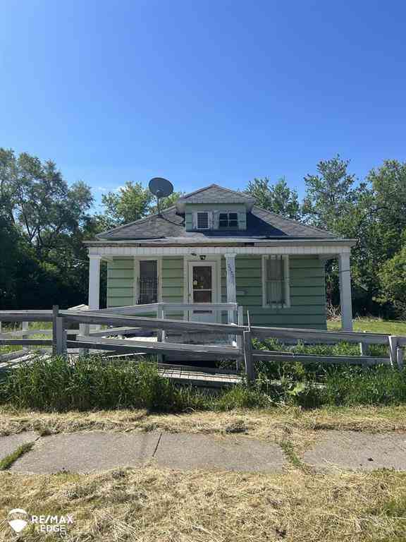 Homes For Sale - 3326 Ruckle Street <br/> Saginaw, MI 48601