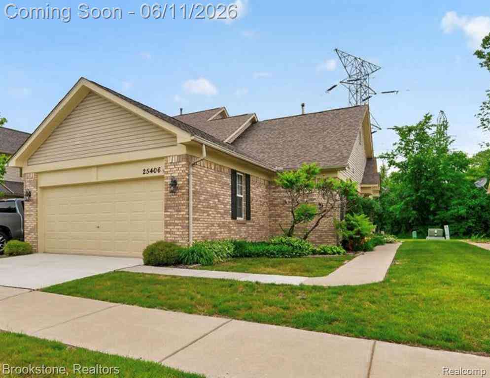 Condo For Sale - 25406 Willowbrook Court <br/> Flat Rock, MI 48134