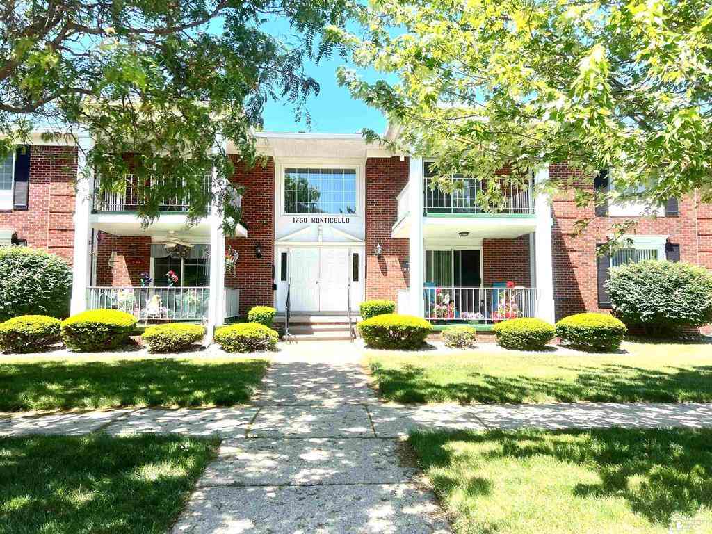 Condo For Sale - 1750 Monticello Street <br/> Trenton, MI 48183